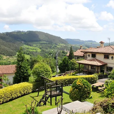 El Llugaron 펜션 Miravalles