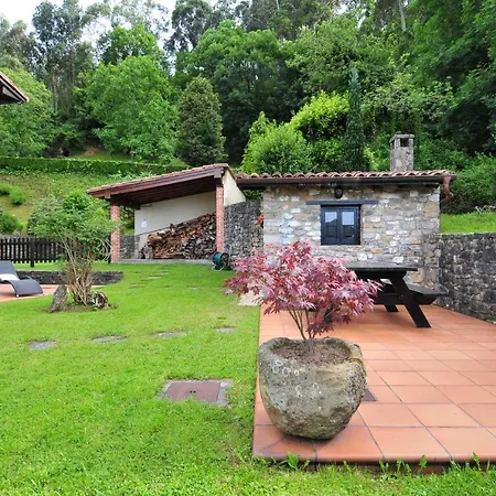 بيت للعطل El Llugaron